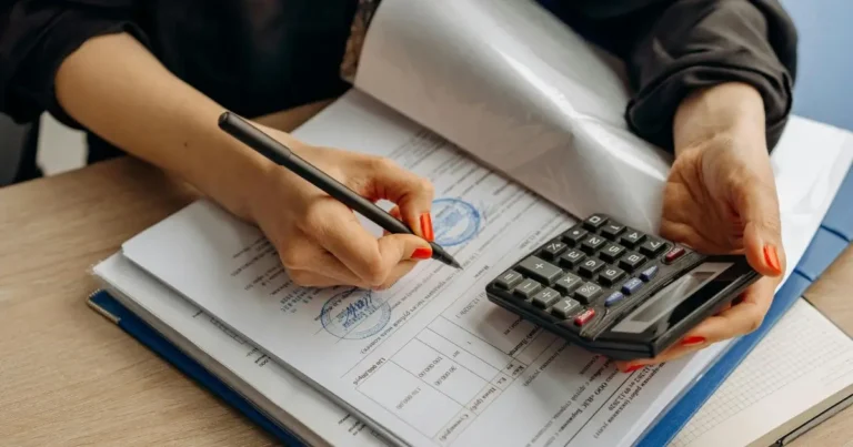 Business owners doing Company Accounts Bookkeeping